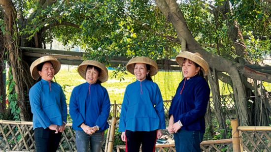 小漠漁民唱漁歌.jpg